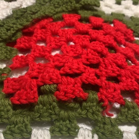 Vintage Hand Crochet Throw / Afghan appox. 60 x 40 in Red Green White - Picture 2 of 6